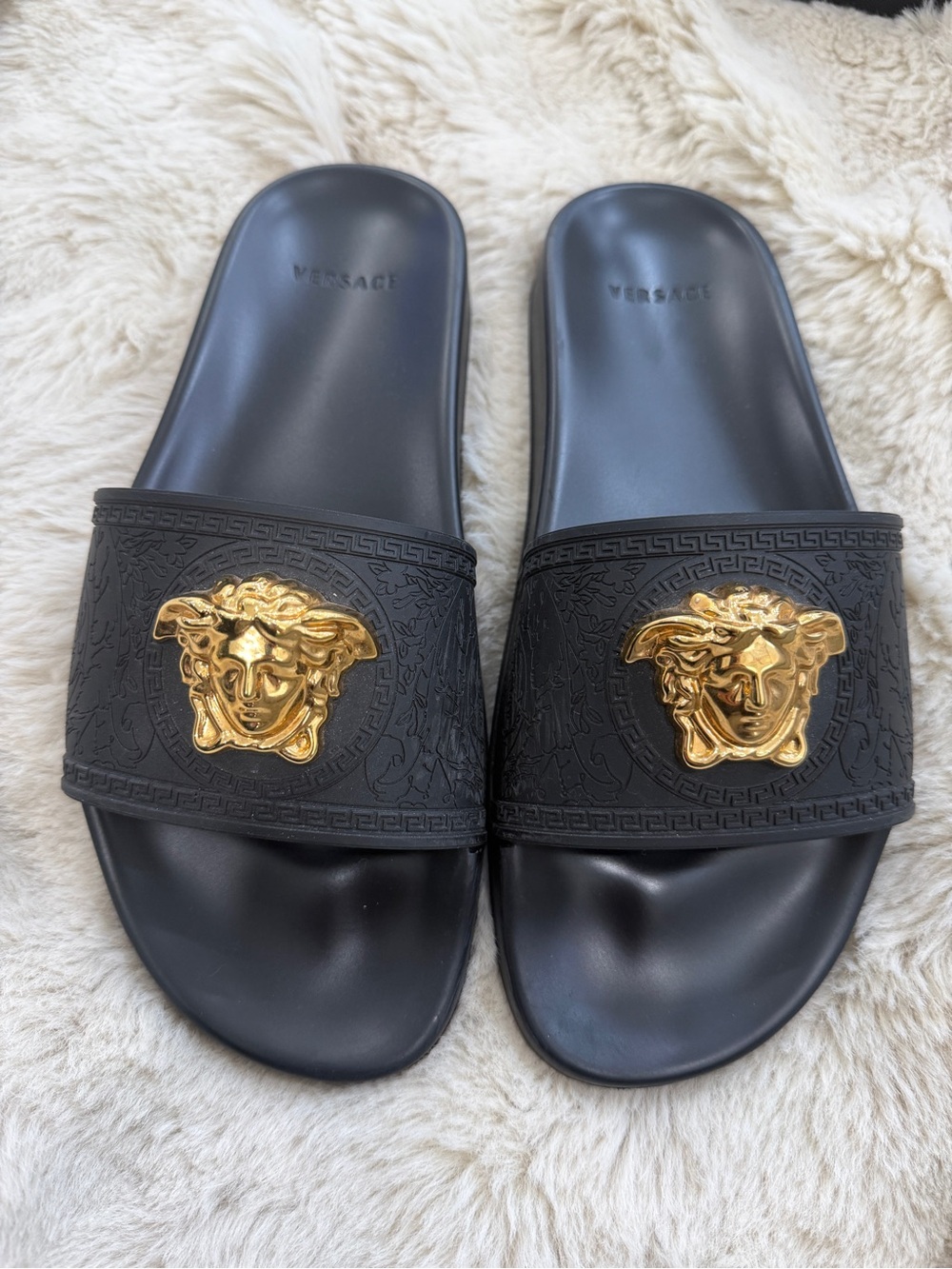 Versace Medusa Palazzo Pool Slides Black Gold Size 40 / US 10